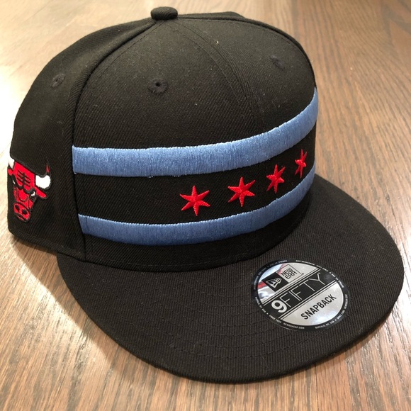 New Era Other - Chicago Bulls w/Chicago Flag Black Snapback Hat